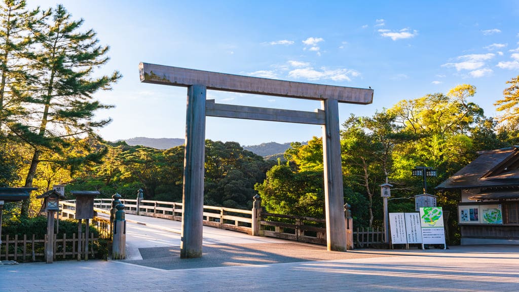自分の守護神がいる神社はどこ？誕生日や属性から相性のいい神社・パワースポットを知ろう